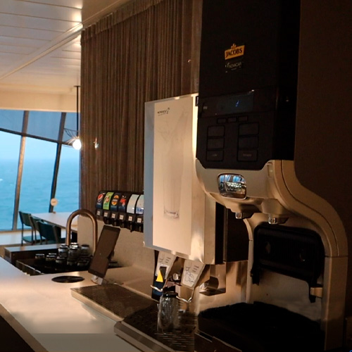 Bioturvallinen ja jätteetön Jacobs Cafitesse Q 110 autolautta M/S Aurora Botnialla